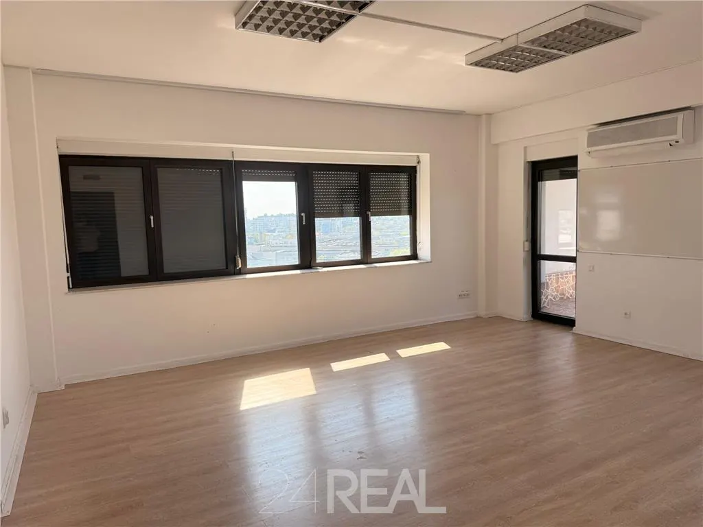 Inchiriere birouri langa metrou Aurel Vlaicu de la 350 mp — 3