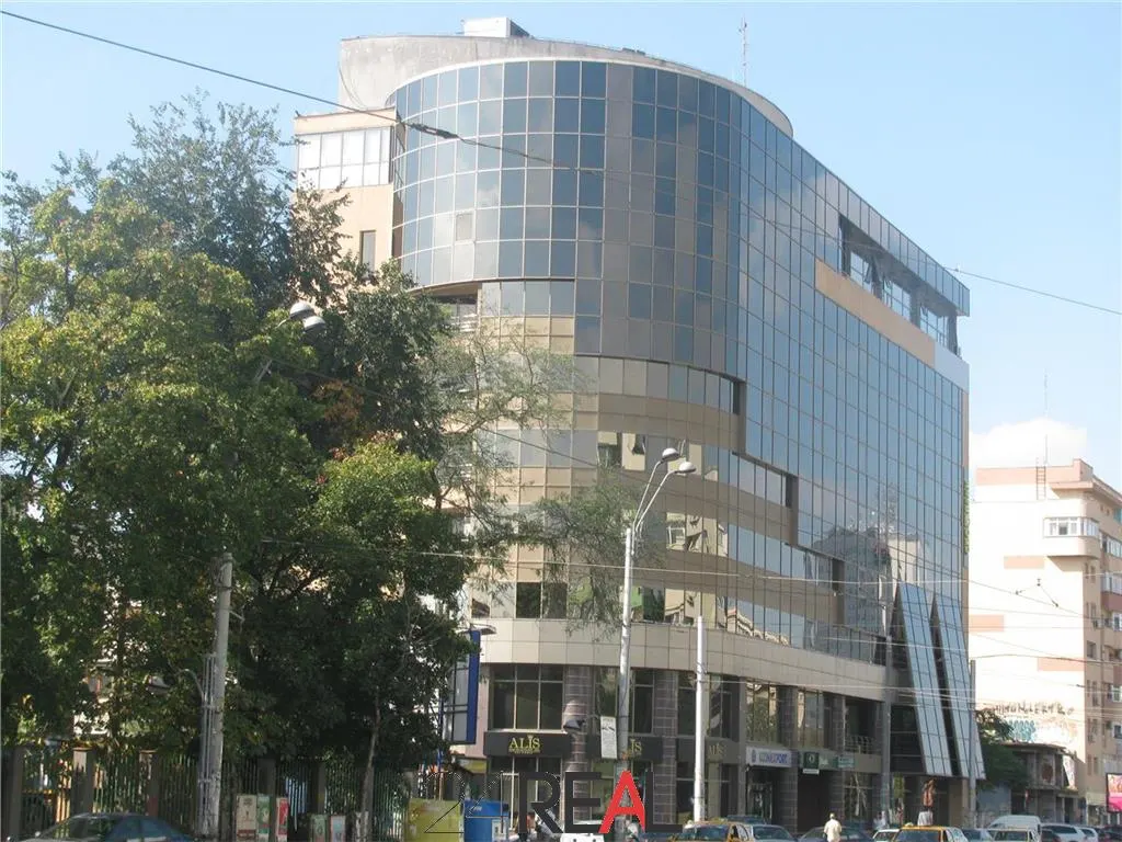 Inchiriere birouri - Uzinexport Business Center - 150 mp si 600 mp — 2