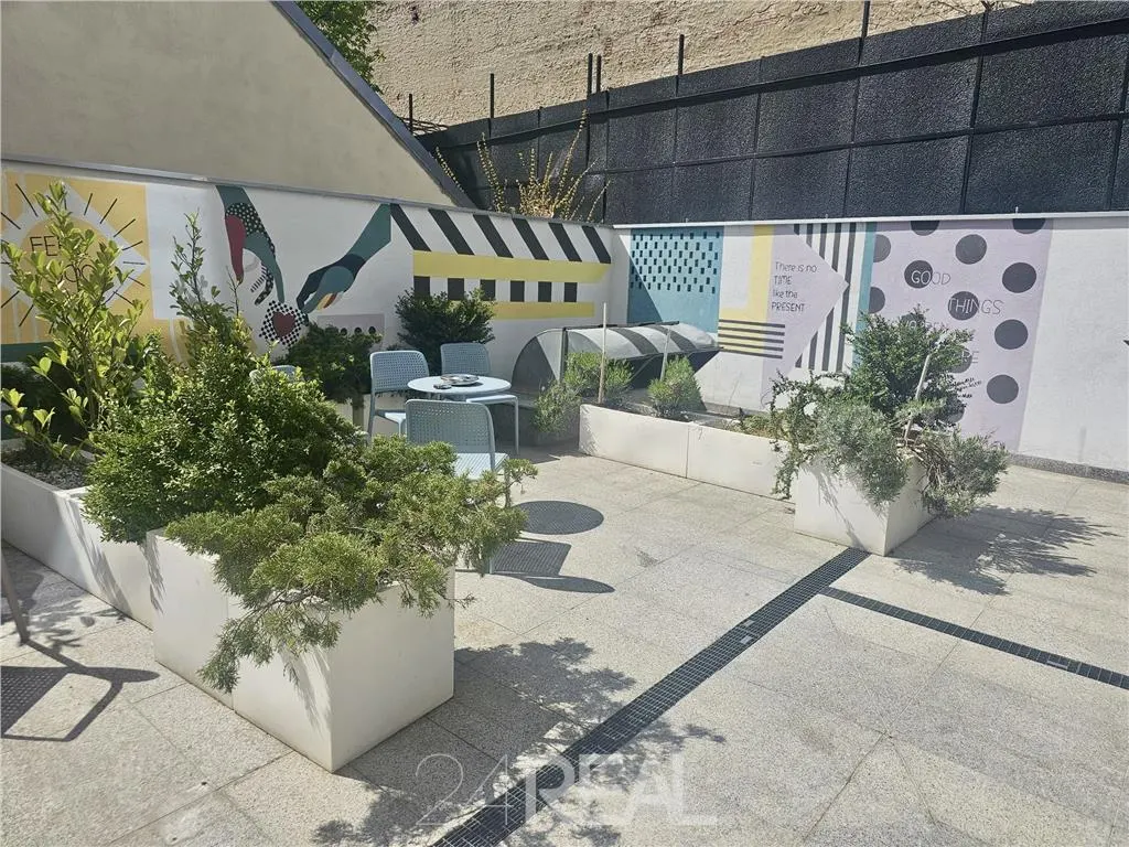 Inchiriere spatiu comercial - pretabil Horeca — 2