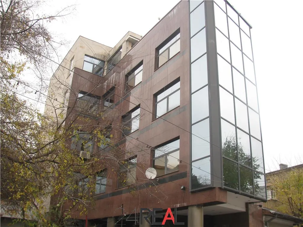 Cladire de birouri de inchiriat Piata Floreasca pretabila clinica — 2