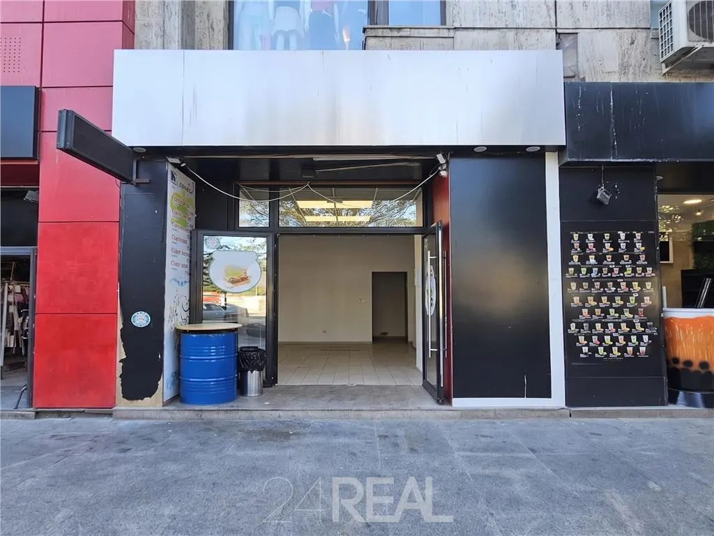 Inchiriere spatiu comercial stradal langa metrou Unirii — 2
