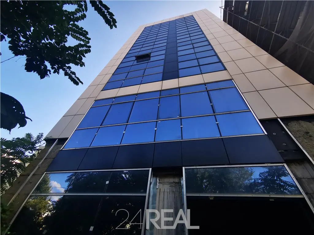 Cladire de vanzare - pretabila clinica, hotel, birouri, rezidential — 2
