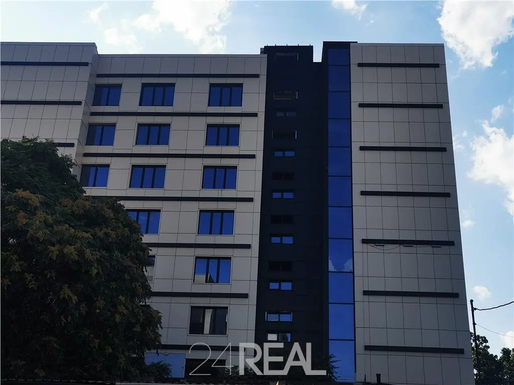 Cladire de vanzare - pretabila clinica, hotel, birouri, rezidential — 3