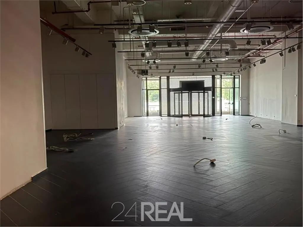 Inchiriere spatiu comercial in galeriile Unirea Shopping Center — 2