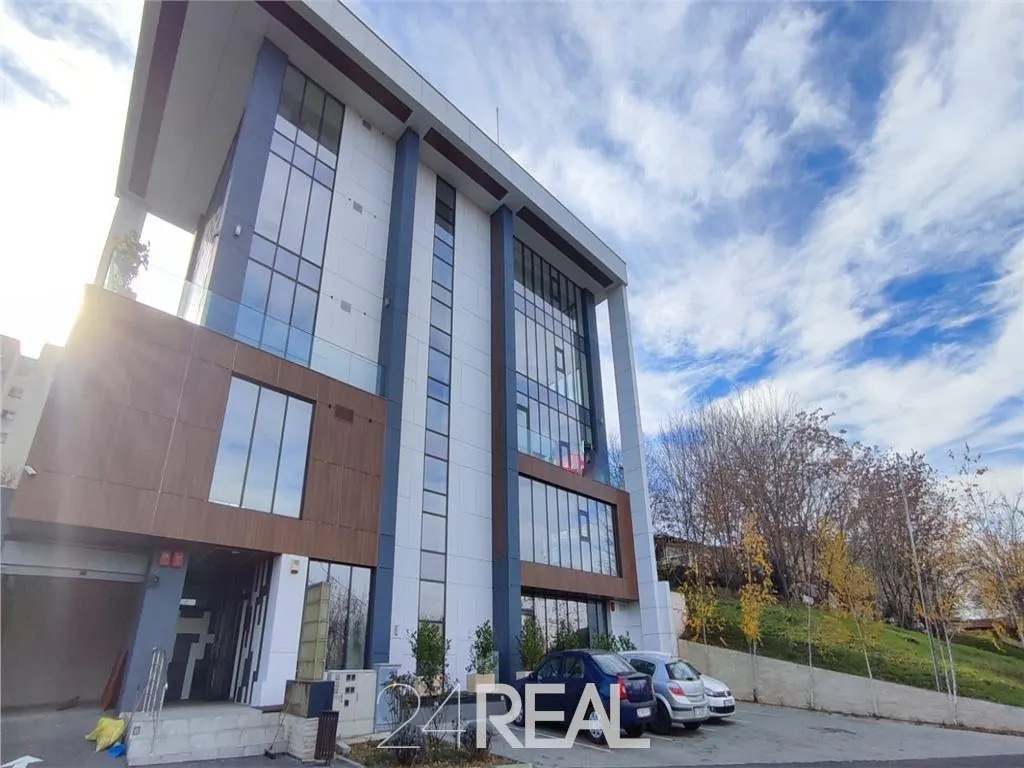 De vanzare cladire birouri clasa A -  Corvaris Center — 2