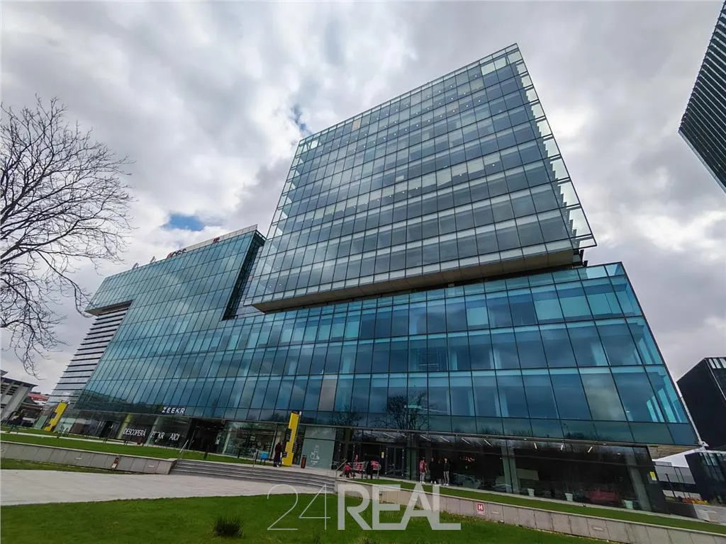 Spatiu de inchiriat in cladirea River Place de la 135 mp — 2