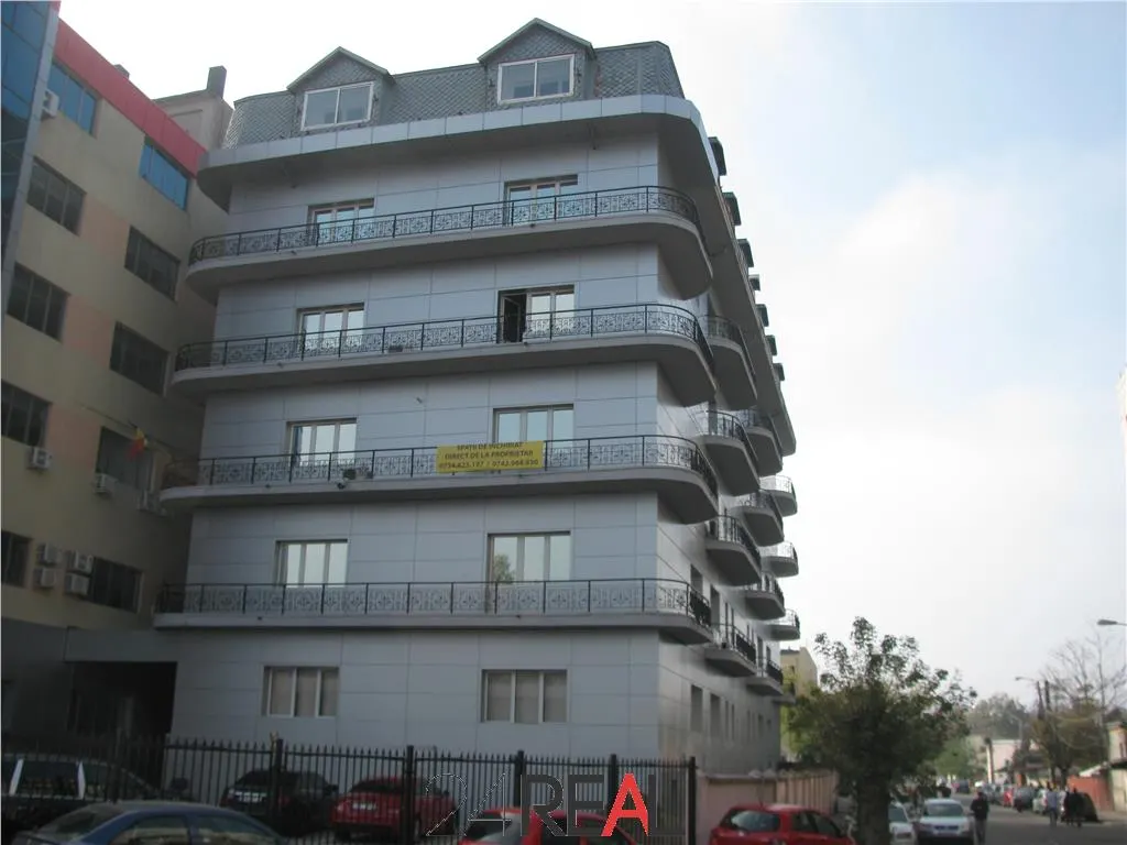 Spatii Birouri de inchiriat, minim 200 mp — 2