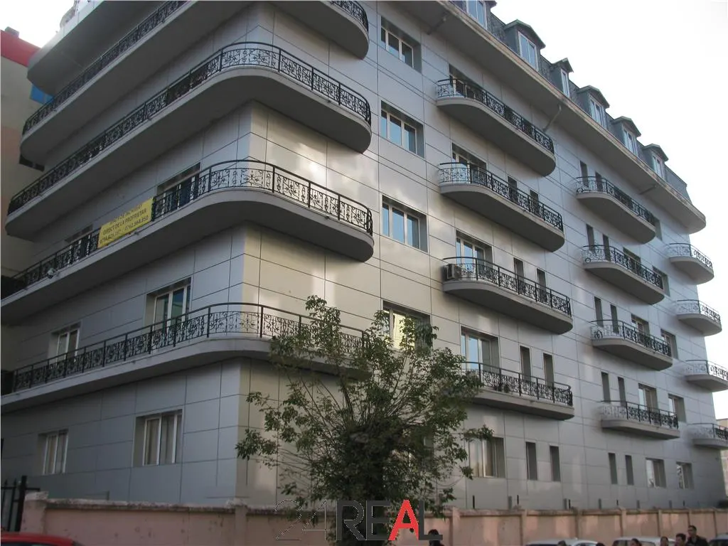 Spatii Birouri de inchiriat, minim 200 mp — 3