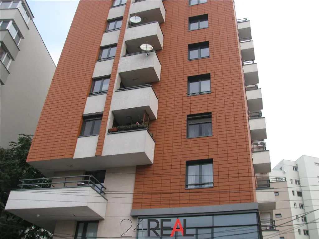 Inchiriere Spatiu Comercial/Showroom parter si mezanin — 3