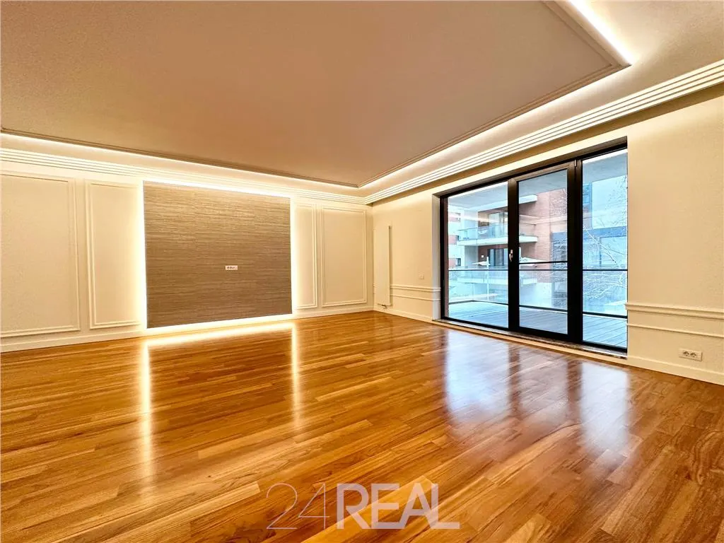Apartament 4 camere decomandat in Ansamblul Washington” — 2