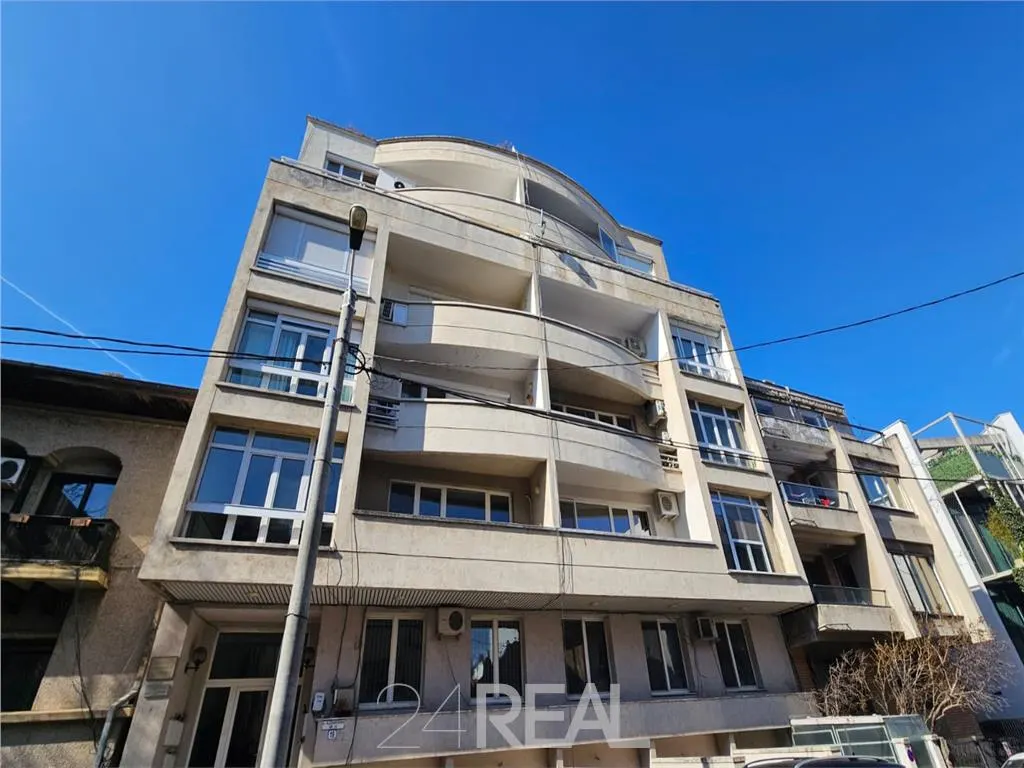 Inchiriere birou langa Herastrau/Arcul de Triumf - parter de la 270 mp — 2