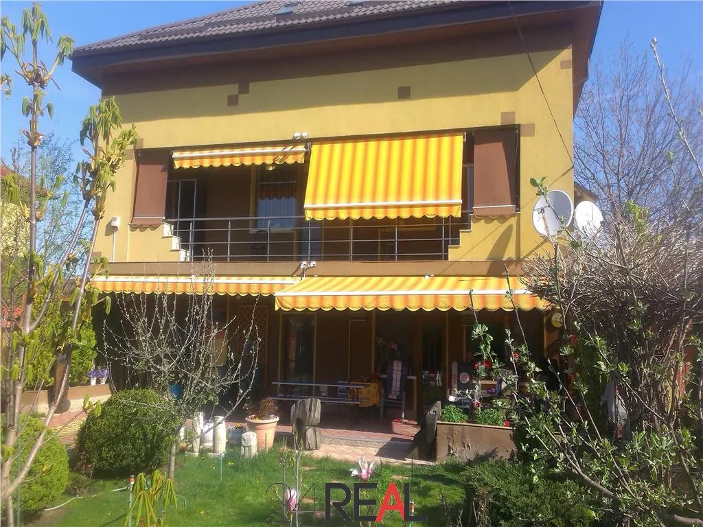Vila de vanzare — 2