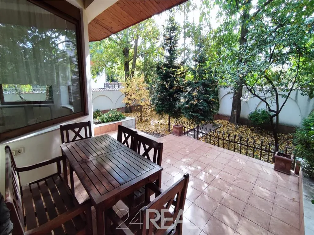 Vila cocheta de inchiriat  in Aviatiei -  6 camere — 3
