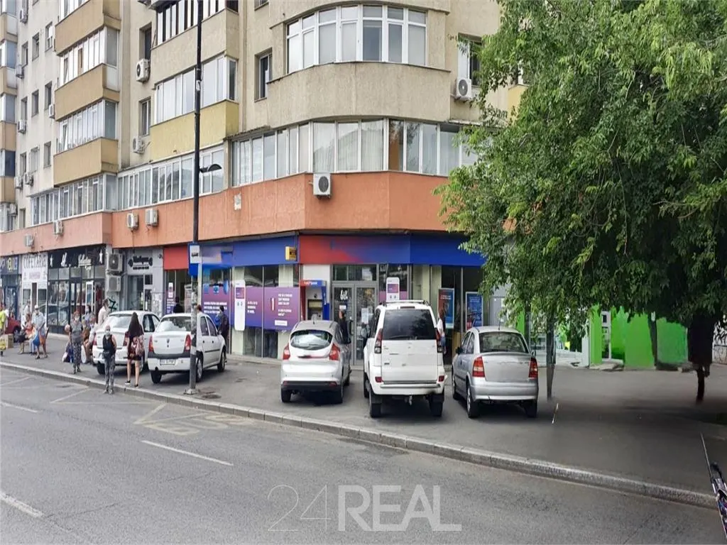 Inchiriere spatiu comercial stradal si trafic pietonal mare — 2