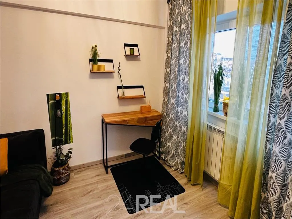 Apartament 3 camere -  vedere Lacul Herastrau - Prima inchiriere — 3