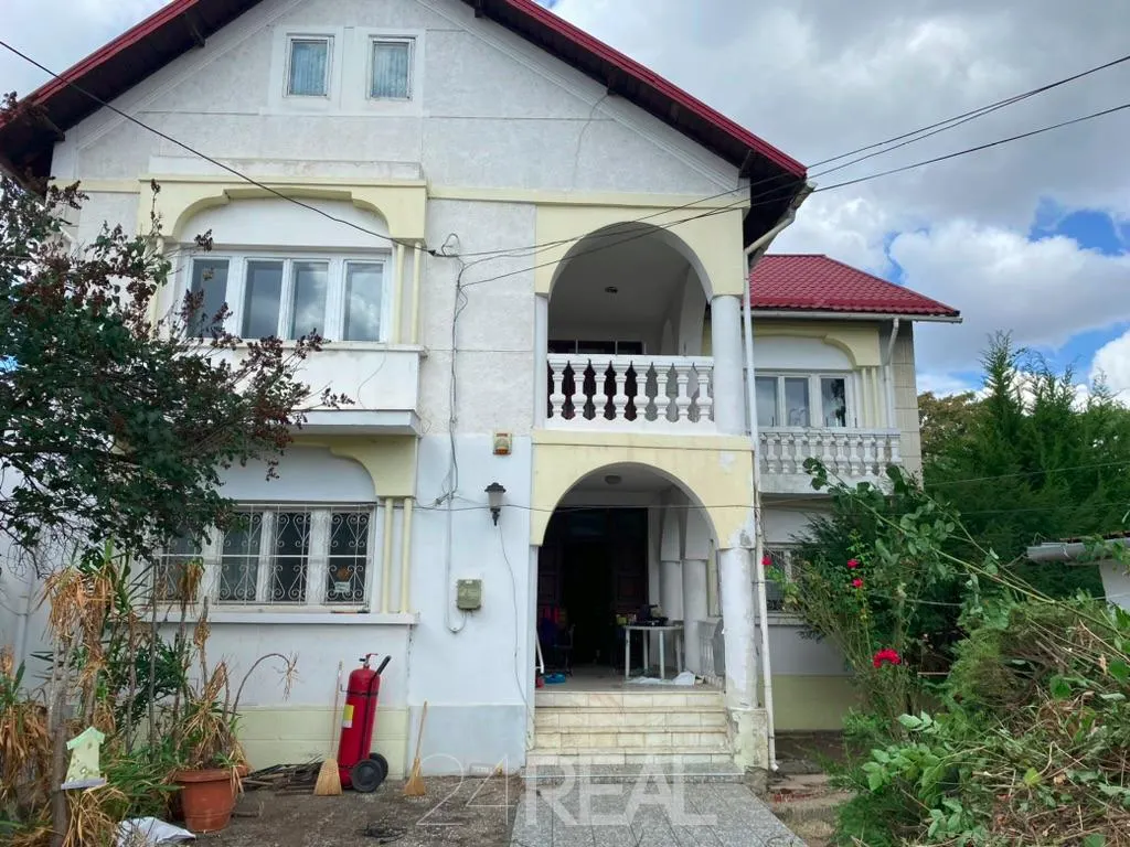 Vila de inchiriat in zona Bucurestii Noi - langa Parc Bazilescu — 2