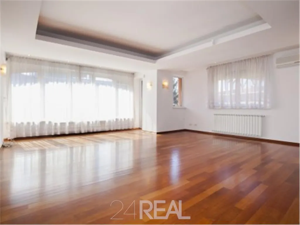 Apartament de vanzare pentru birouri sau locuit in Primaverii - 110 mp — 3