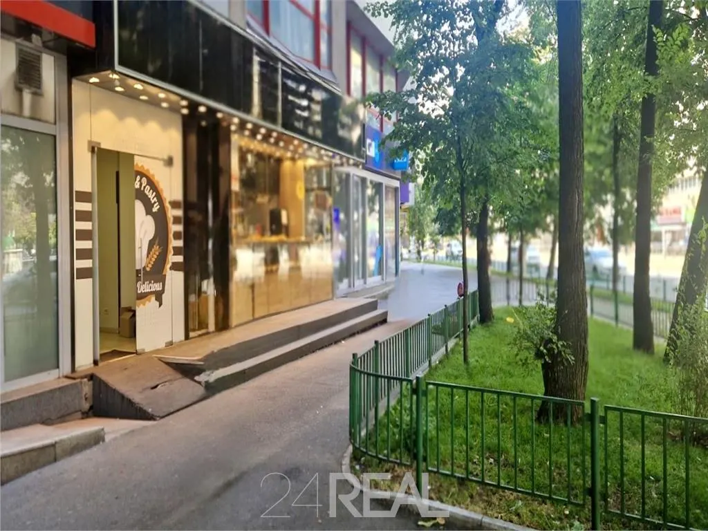 Inchiriere spatiu comercial stradal pretabil Horeca — 2
