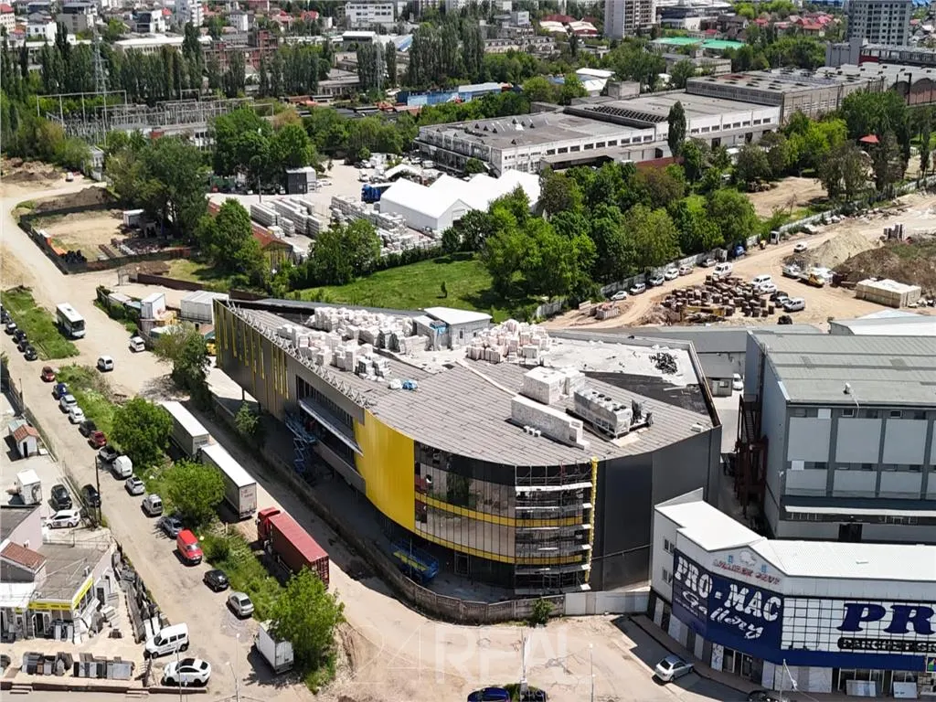 Centru comercial - Valea Cascadelor - 100 - 6.000 mp — 3